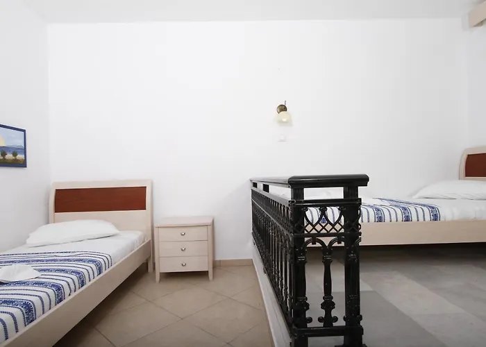 Ξενοδοχείο με διαμερίσματα Stella Naxos Island