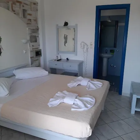 Stella Naxos Island